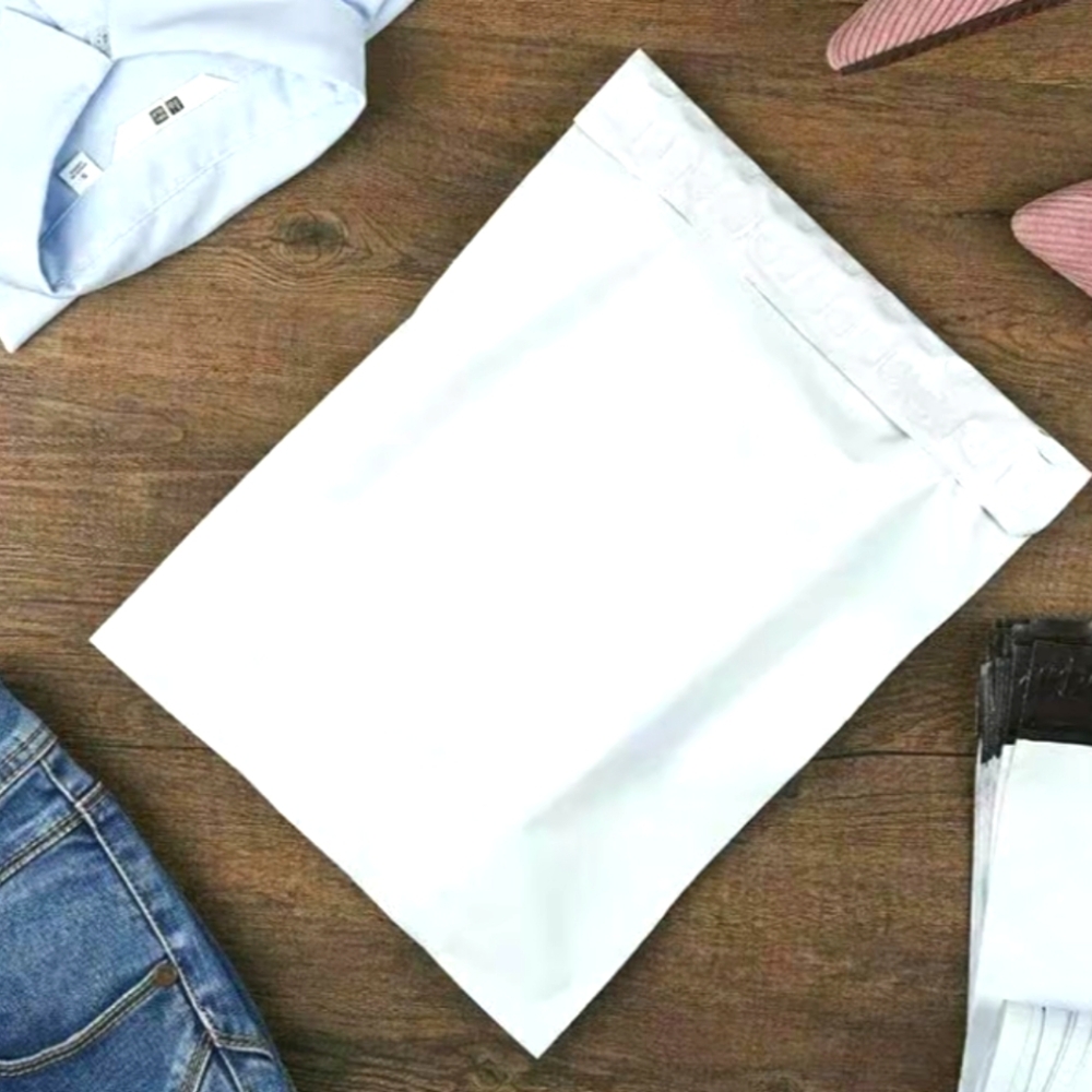 WHITE POLYMAILERS NWOT